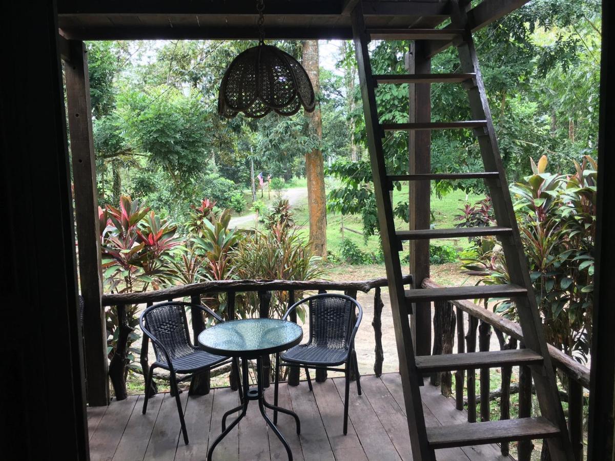 Rustic Chalet - Dahlia N Mawar At Sedim Vista กููลิม ภายนอก รูปภาพ
